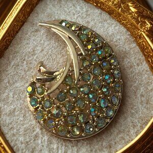 Vintage Aurora Borealis Crescent Moon Brooch Gold Tone w/ Box 2” Estate